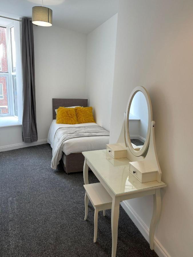 Brand New Montrouge Apartments - Perfect Location!! Πόρτσμουθ Εξωτερικό φωτογραφία