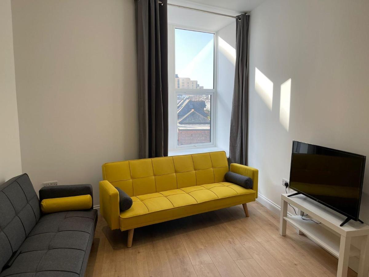 Brand New Montrouge Apartments - Perfect Location!! Πόρτσμουθ Εξωτερικό φωτογραφία