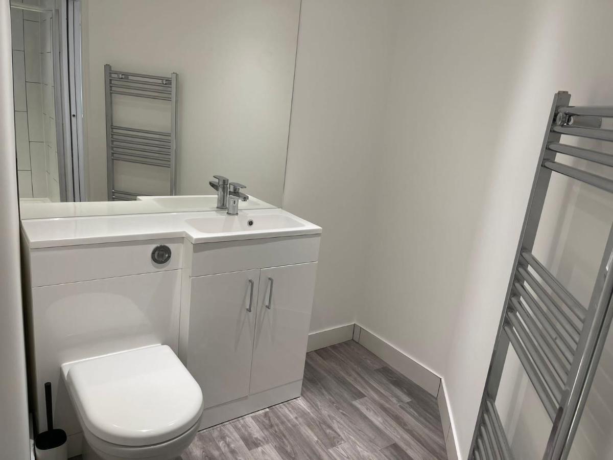 Brand New Montrouge Apartments - Perfect Location!! Πόρτσμουθ Εξωτερικό φωτογραφία
